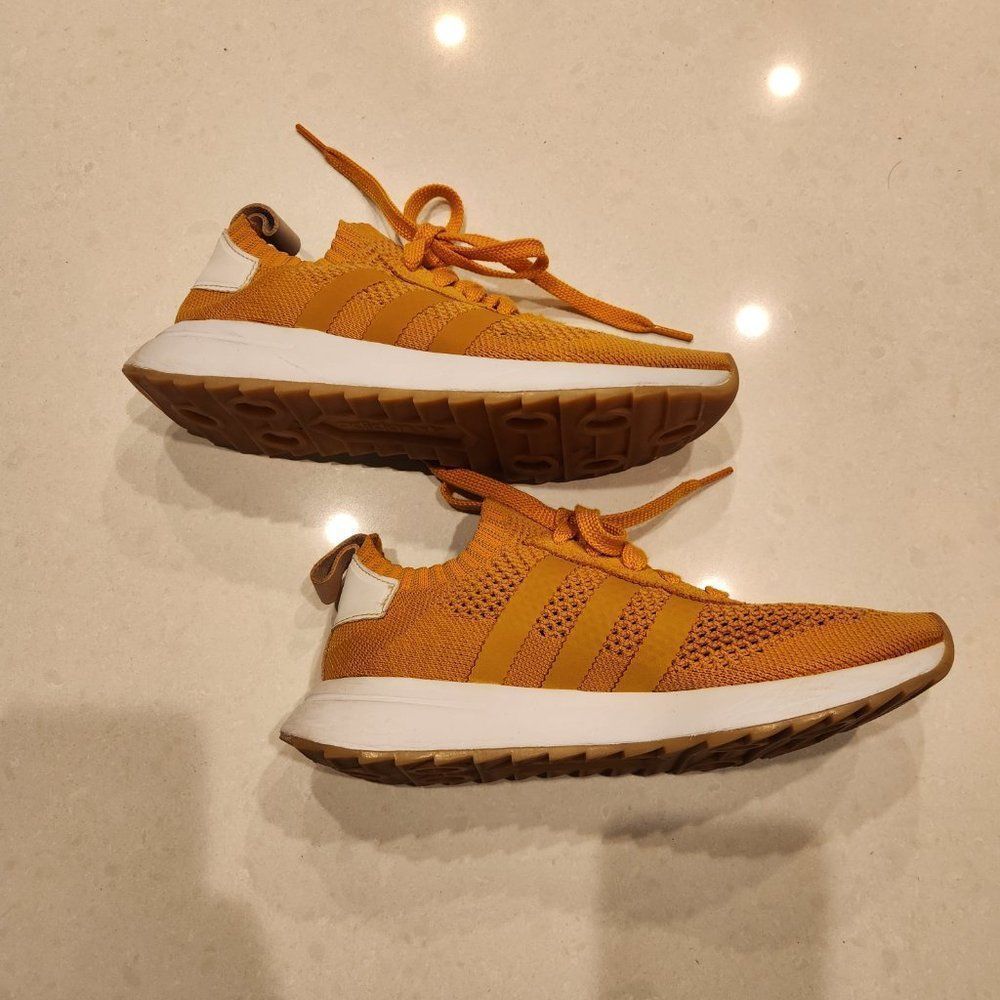 Adidas Flashback Primeknit womens sneakers. Size 7